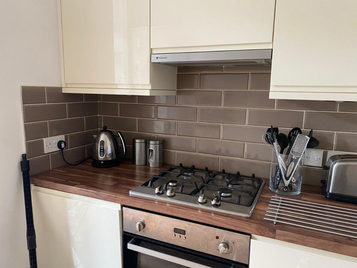 Apartamento Lovely Main Door 2 Bed *